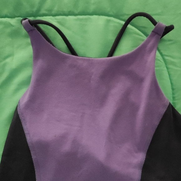 Purple adjustable Lululemon tank size 4 - Picture 2 of 6